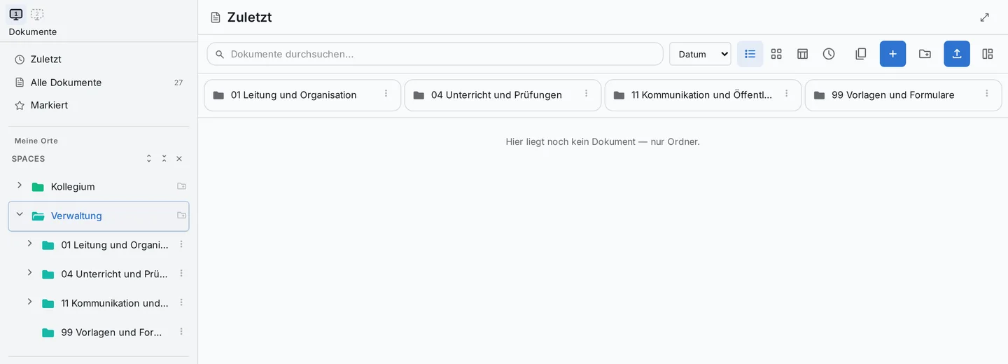 Verwaltungsablage aus Sicht einer Mitarbeiterin ohne zuständige Funktion: sichtbar sind nur 01 Leitung und Organisation, 04 Unterricht und Prüfungen, 11 Kommunikation und Öffentlichkeit sowie 99 Vorlagen und Formulare
