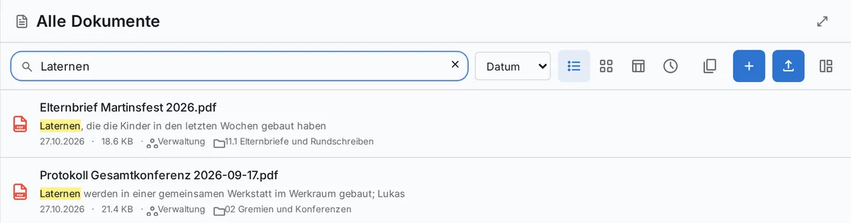 Suche nach „Laternen“ in Prilog: Treffer im Elternbrief zum Martinsfest und im Protokoll der Gesamtkonferenz, die Fundstelle im Text ist hervorgehoben